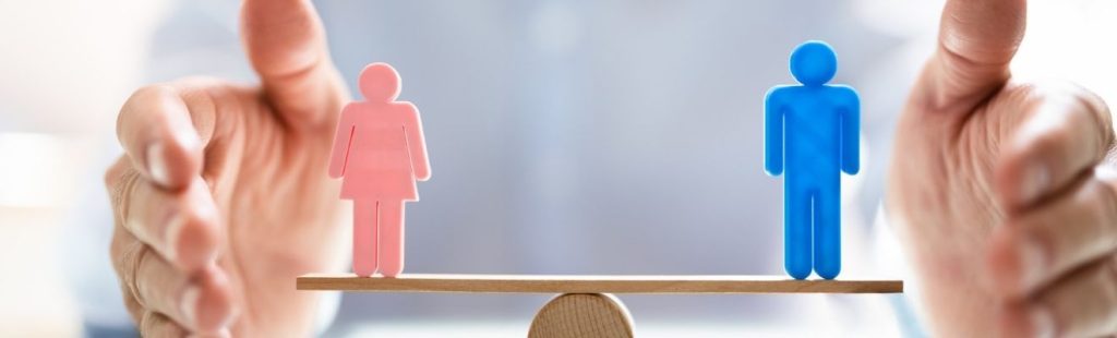 balanza con hombre y mujer